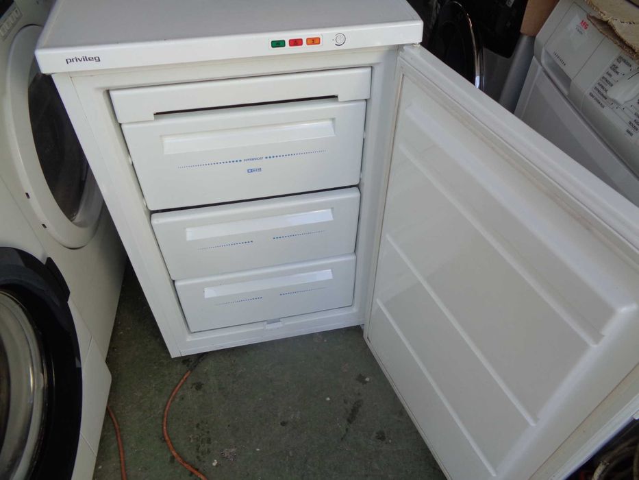 congelator cu 3 sertare PRIVILEG