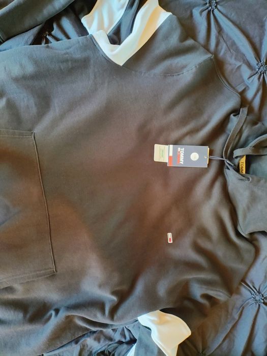 Tomy Hilfiger анурак xxxl чисто нов