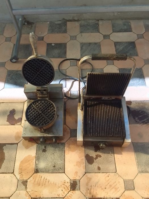 Продам грильницу и вафельницу