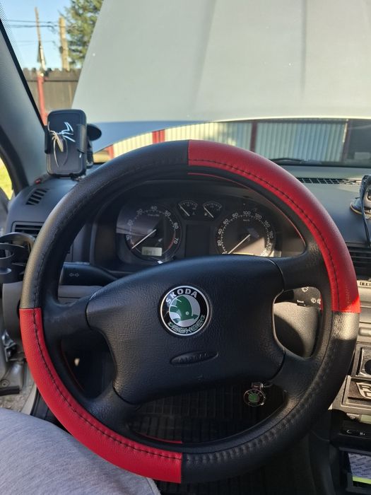 Vand scoda octavia1 în stare perfecta de fuctionare!