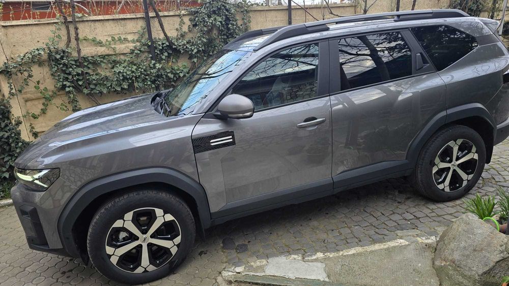 Dacia Bigster Hybrid 155