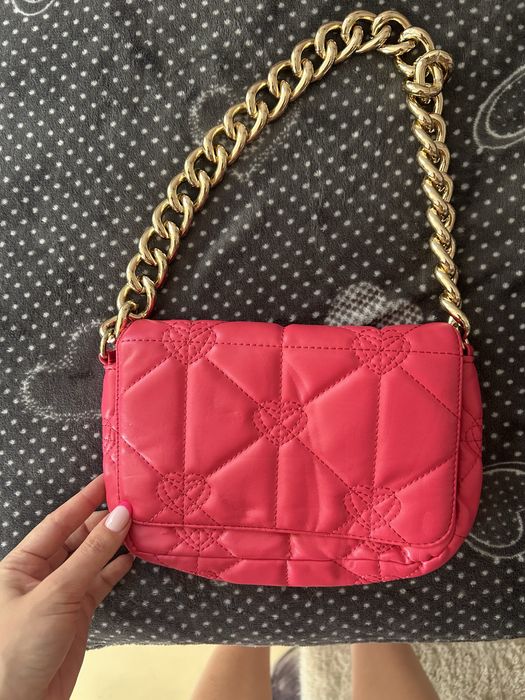 Много чанти, Love moschino, Zara, Mohito и др.