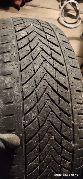 Шины 225/60/17 4 шт