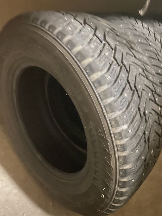 Продам шины Nokian r18