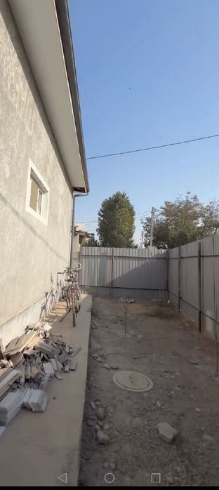 Срочна участок сотилади сергели турков 4 ком 1.5 сотка