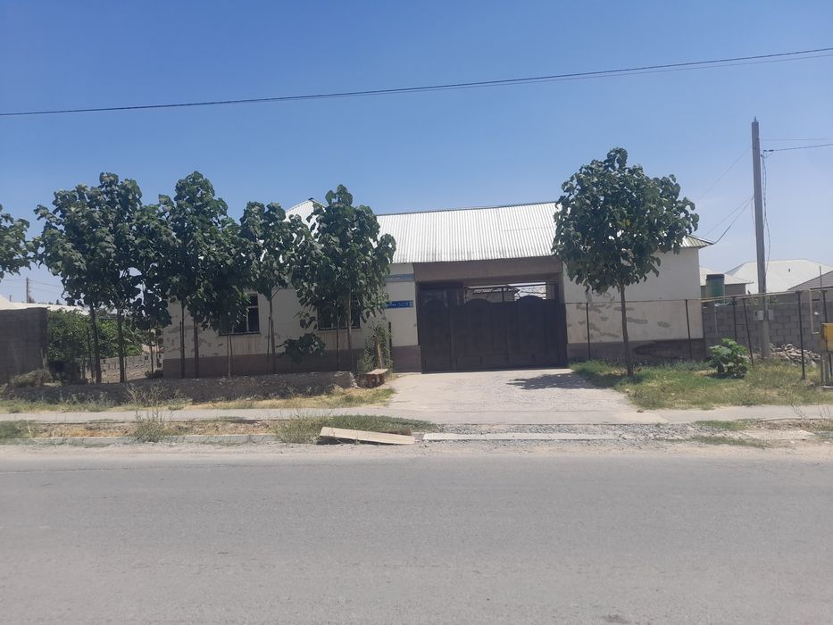 Уй сатылады жолдын бойы