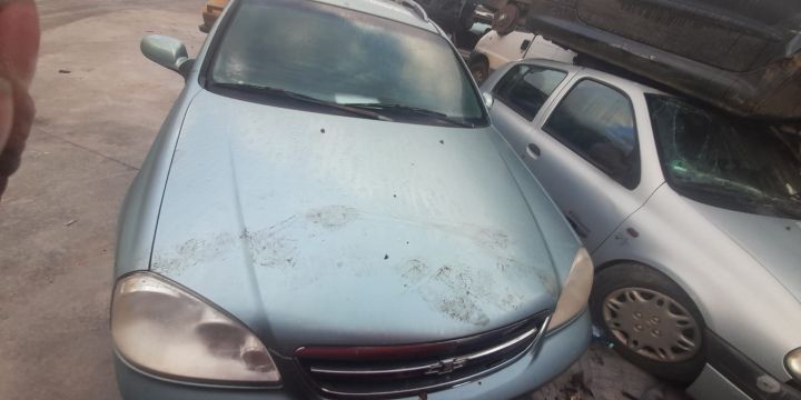 Lampa / Tripla stop dreapta pe aripa Chevrolet Lacetti prima generati