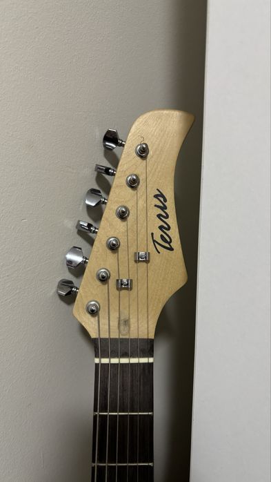 СРОЧНО электрогитара Terris