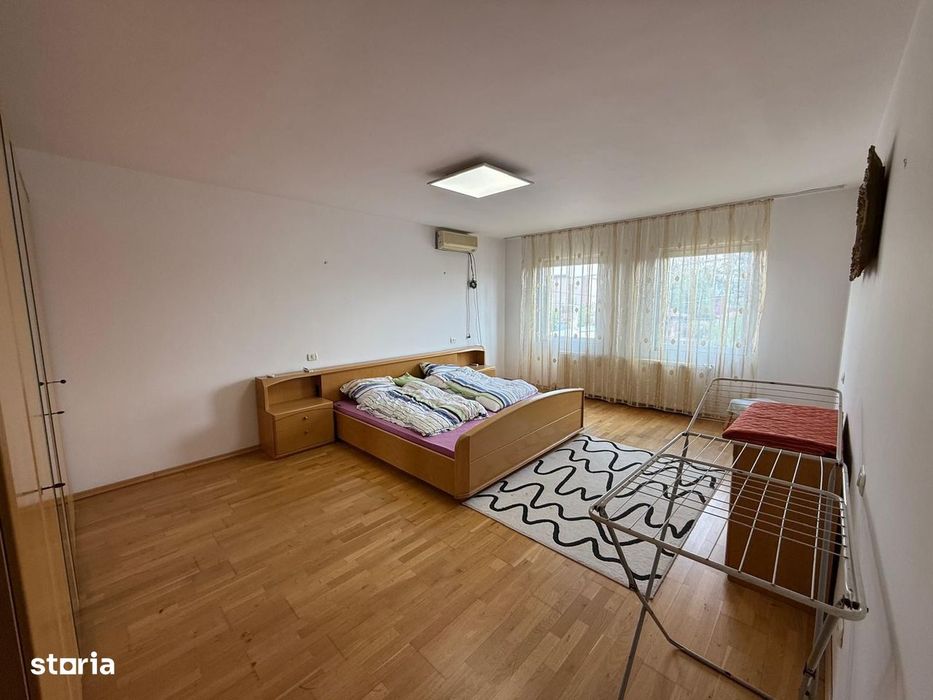 Casa de Vanzare - 5 camere - Chiajna