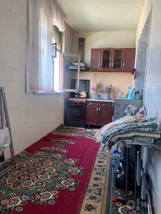 Срочна Сотилади... Сергели-6 5 хона 9-этаж 9 этажка  84.000$