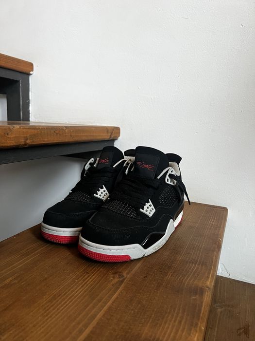 Jordan 4 fight red/black
