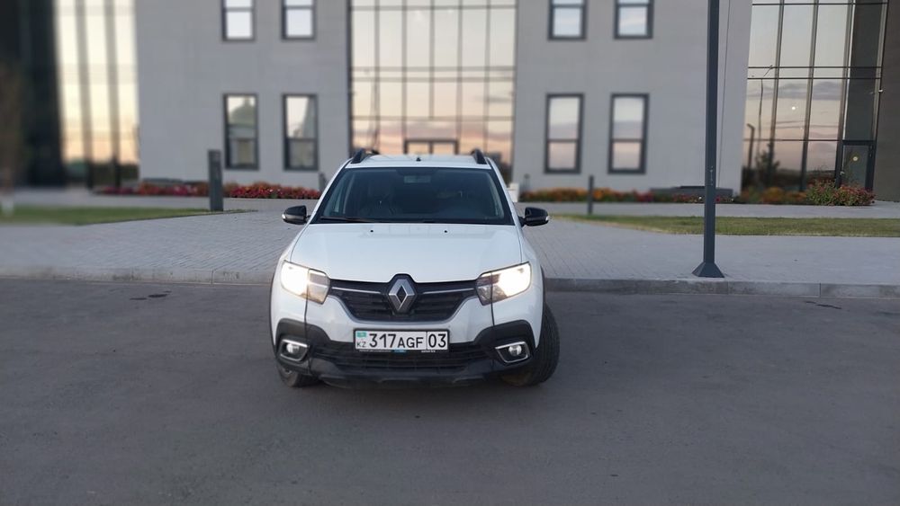 продам Reno Sandero авто