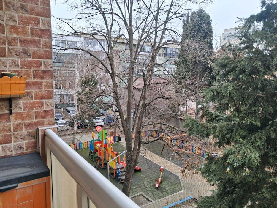 Дава се под наем Двустаен апартамент в Варна, Лятно кино Тракия - 70 кв.м за 448.8 € - Снимка #14