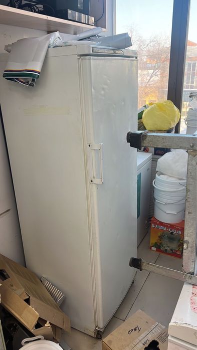 Продам холодильники, по цене звоните