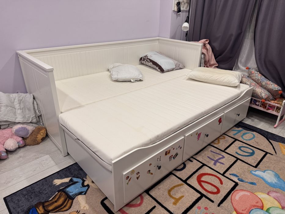 IKEA Hemnis разтегателно легло