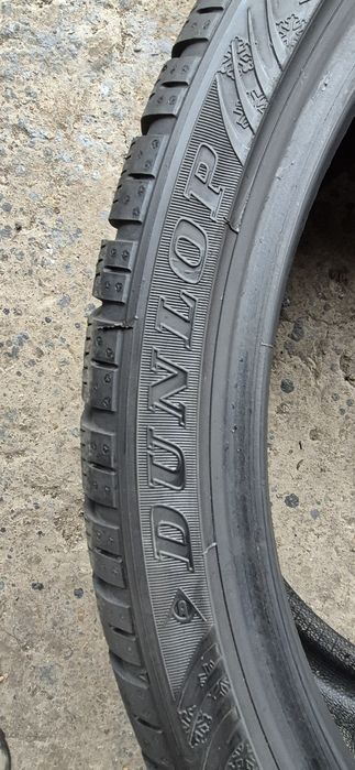 4 anvelope iarna Dunlop 285/30/21.Pretul este pe bucata.