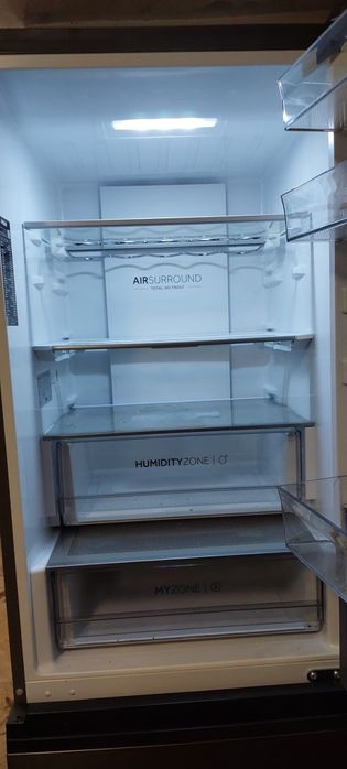 Нов хладилник в гаранция no frost HAIER