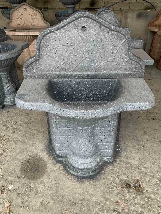 Италиански Паркови и Градински Чешми