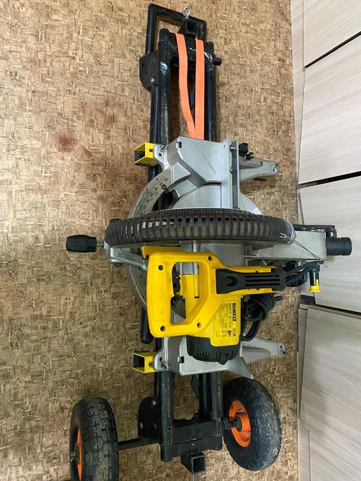 Торсовка Dewalt715