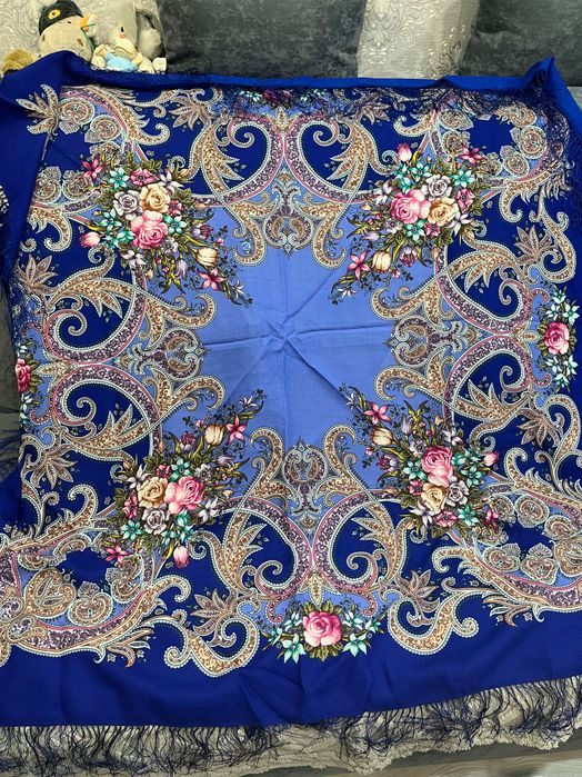 Продам шаль , платок