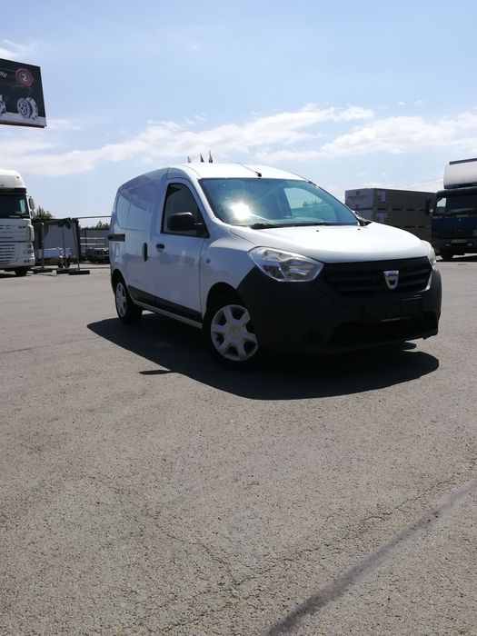 Vând Dacia Dokker