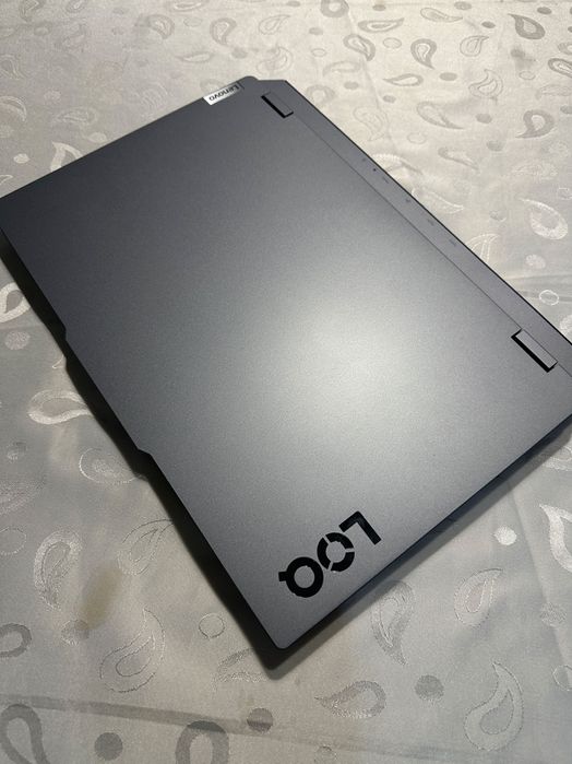 Геймърски Лаптоп Lenovo LOQ