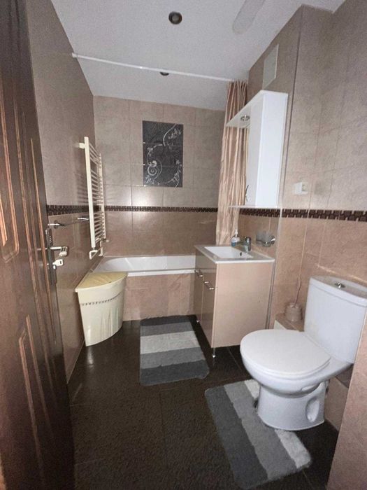 Apartament cu 3 camere