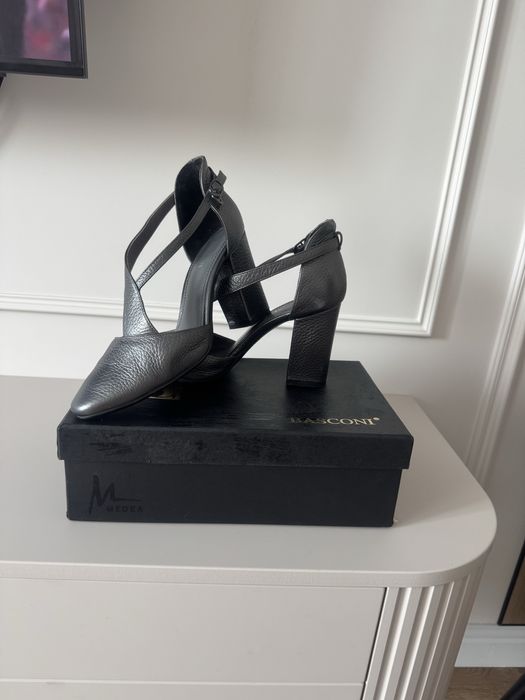 Продам туфли 38 размер