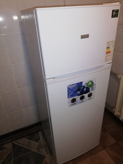 Продам новый холодильник