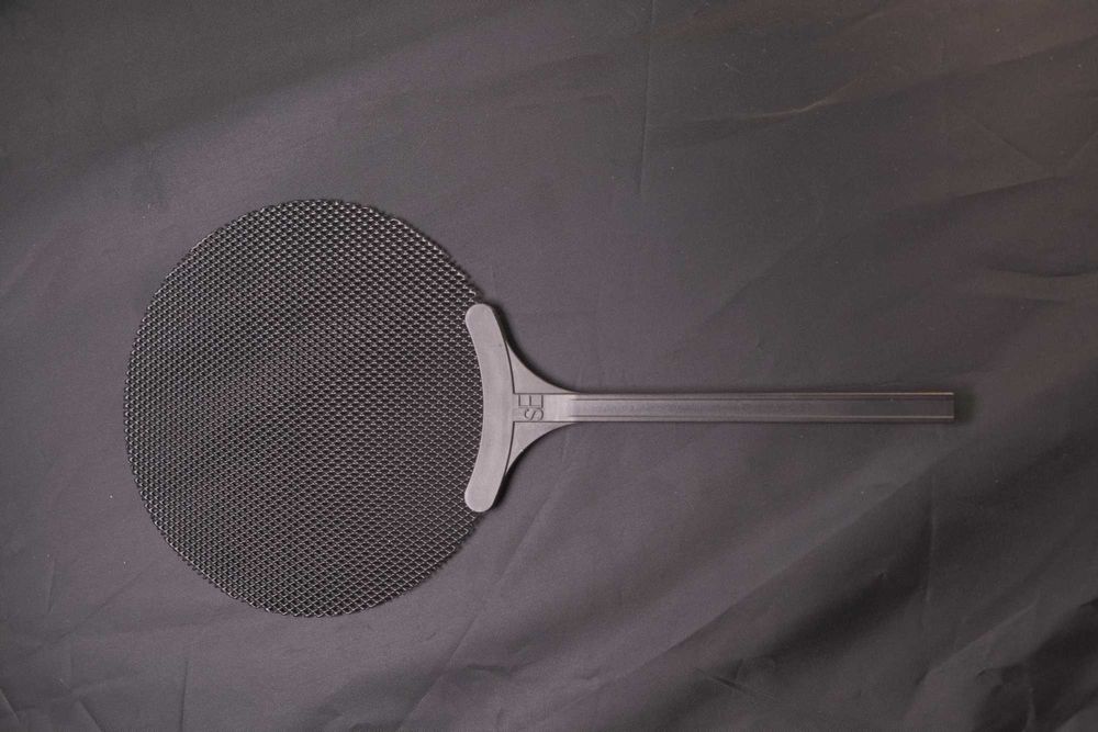 Продам\обменяю Студийный микрофон sE Electronics X1 S