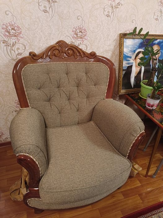 Диван с 2 мя креслами