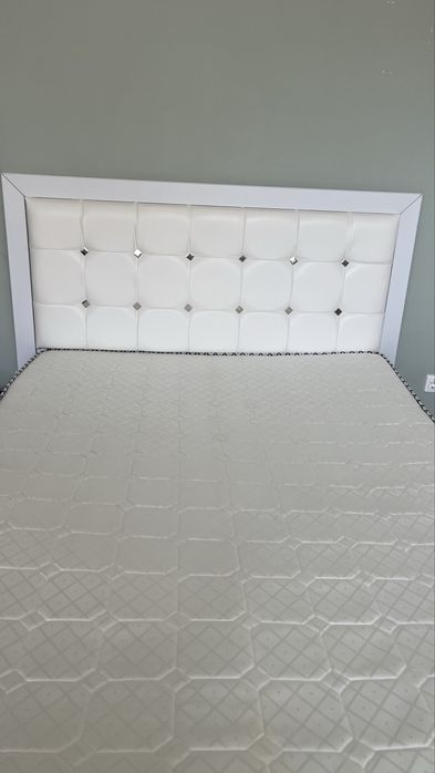 Кровать в отличном состоянии