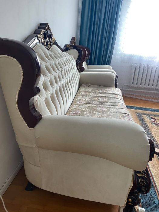 Диван с кресло срочно продаю