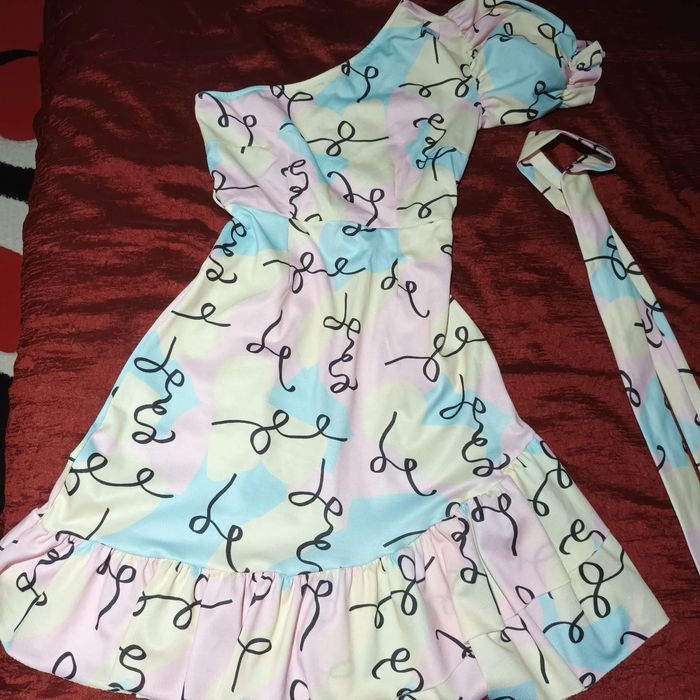 Рокли и официални блузи