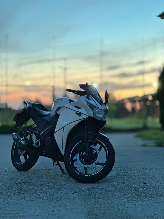 Honda cbr 125 jc50