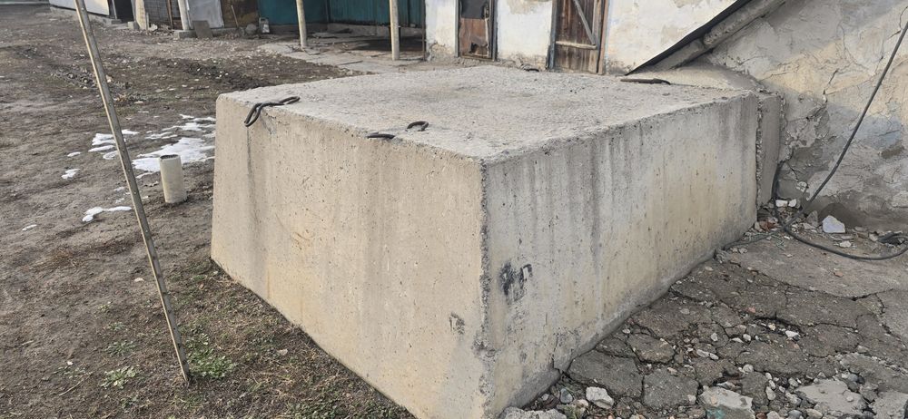 Бетонная емкость, бадья