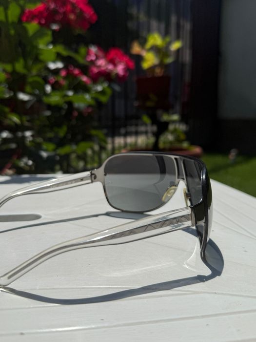 Дамски слънчеви очила Burberry – лукс, стил и оригиналност!