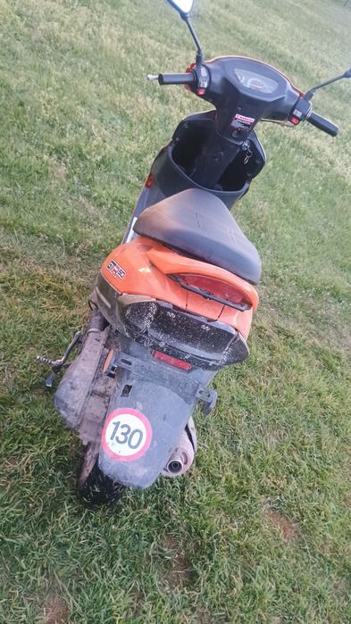 Vând sau schimb  scuter gy6