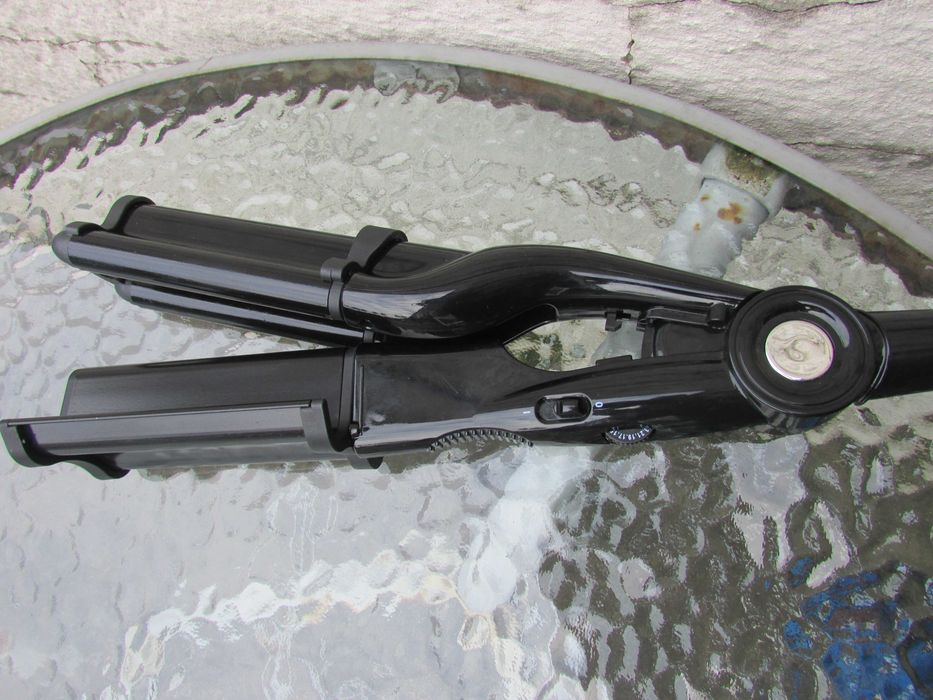 Ретро преса за коса Toni & Guy