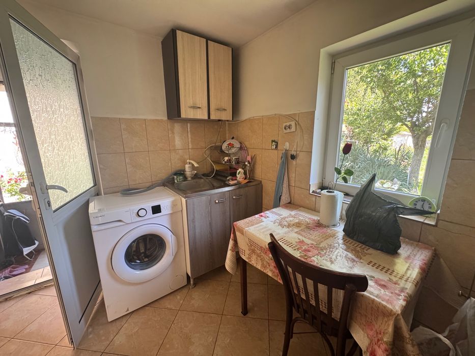 Продава се Къща в с. Бреница, Област Плевен - 500 кв.м за 100 €/кв.м - Снимка #14