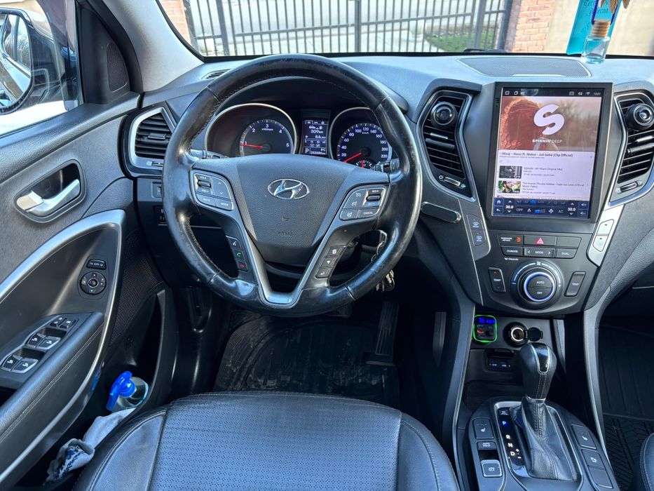 Hyundai santa fe 2015