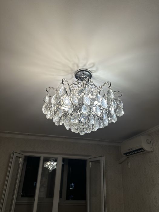 Люстра в гостиную