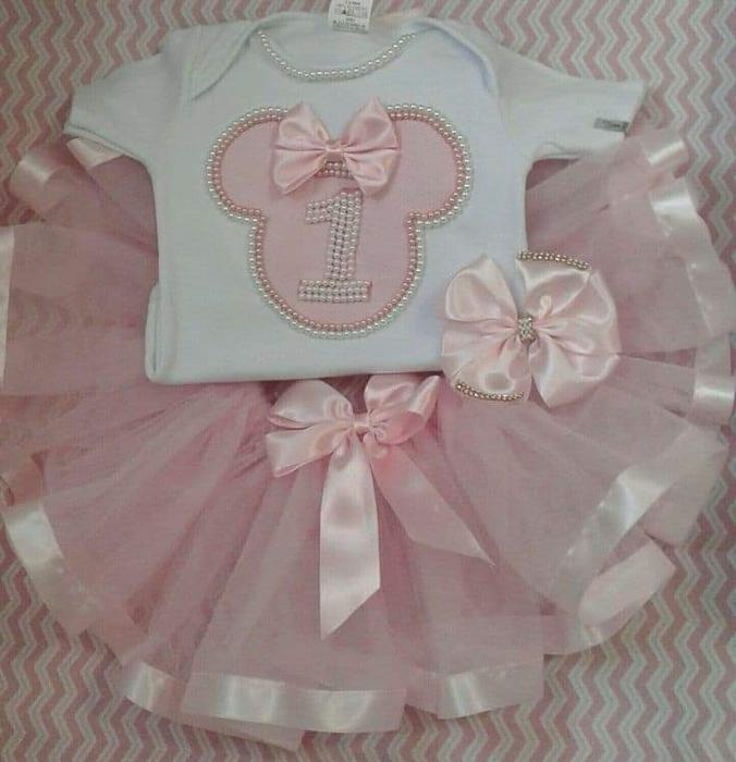 Costumase aniversare