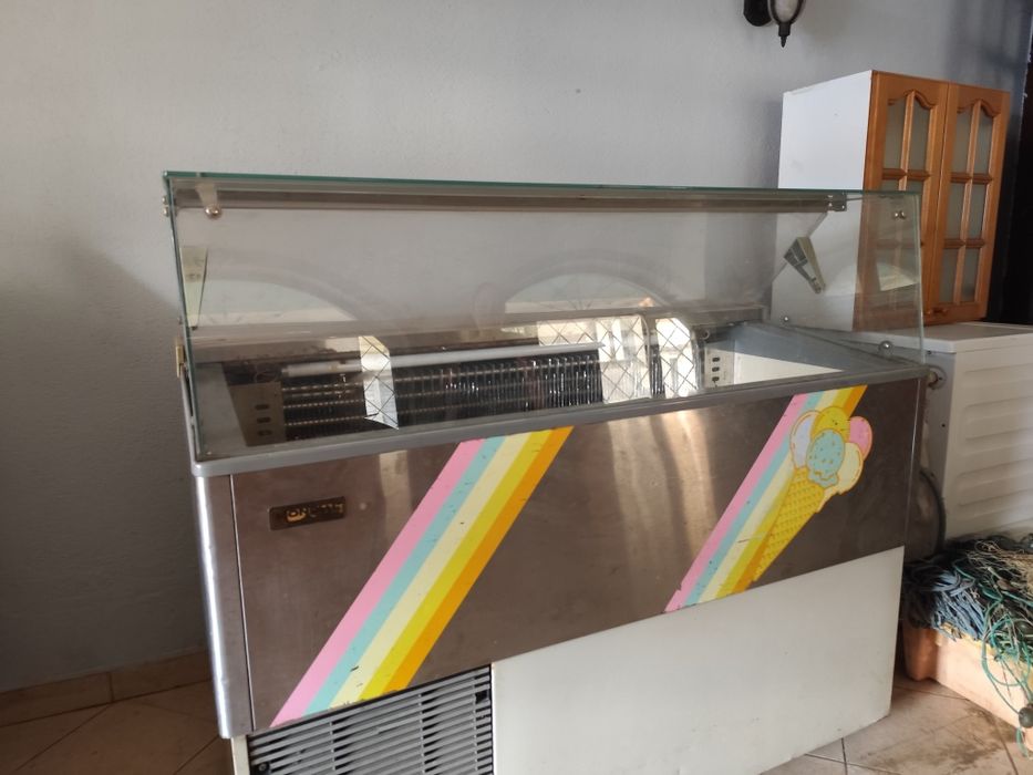 Витрина за сладолед