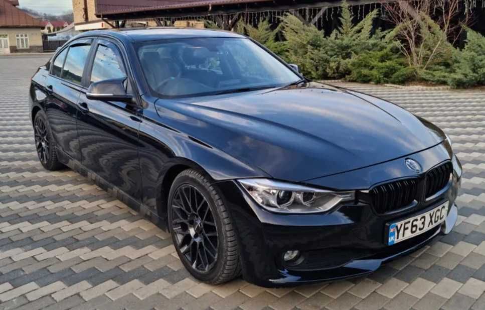 Oglinda usa Bara Far stop Plafon Scaune Rulou portbagaj BMW F30 F31
