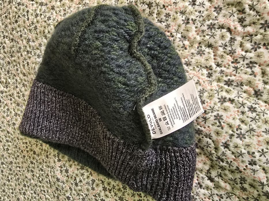 Вълнен пуловер DIVOLT