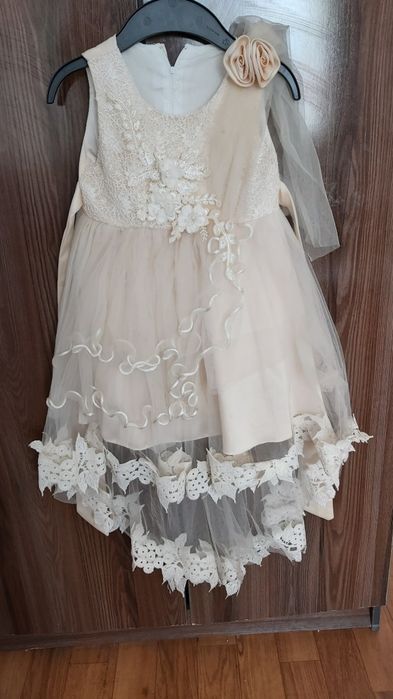 Платье на девочку