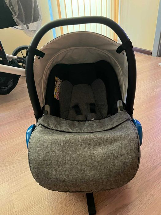 Бебешко столче - кош за новородено