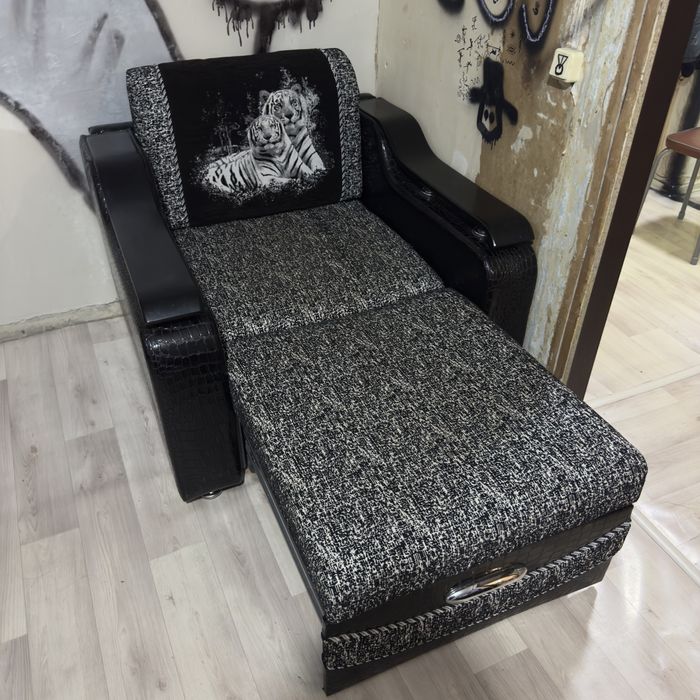 Кресло-кровать б/у