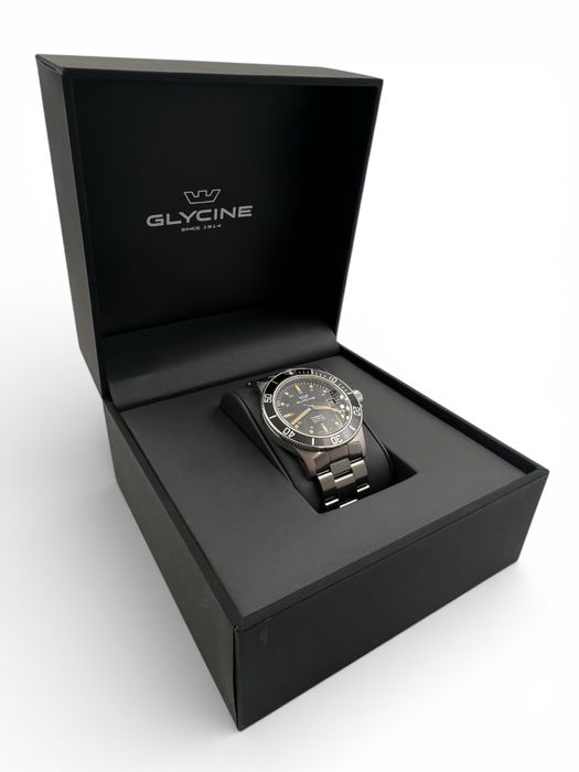 Glycine Combat Sub Automatic – Швейцарски дайвър часовник